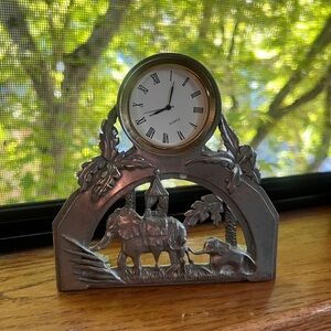 Seagull Canada Pewter Elephant Desk Clock Quartz Roman Numeral 1992